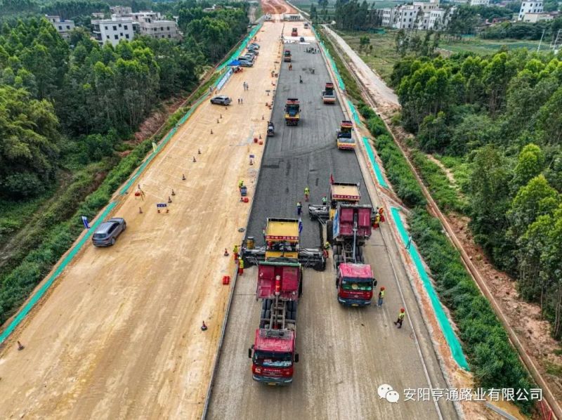 【省重 點項目】3D技術“打印”高速公路，南三島大橋項目進入路面工程施工階段